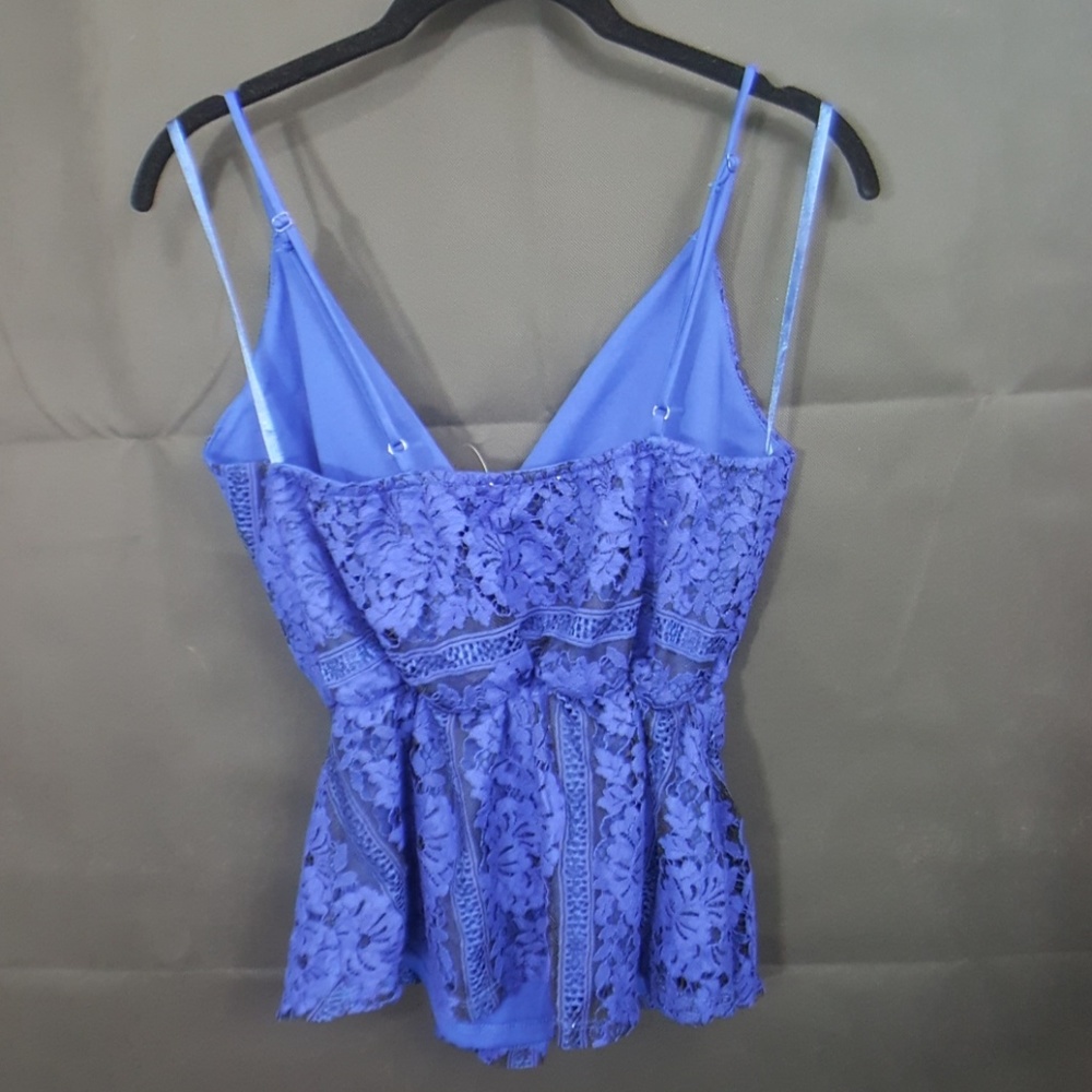 Medium top bundle- NWOT - Picture 6 of 8